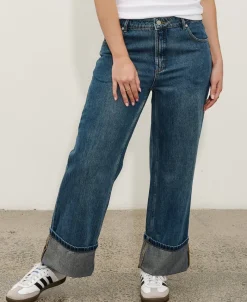 Hot Women's Relaxed Turn Up Jean Women Jeans & Jeggings